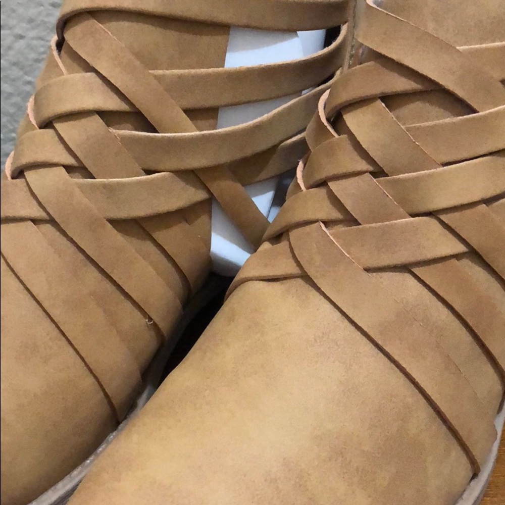 Bootie - Picture 7 of 7